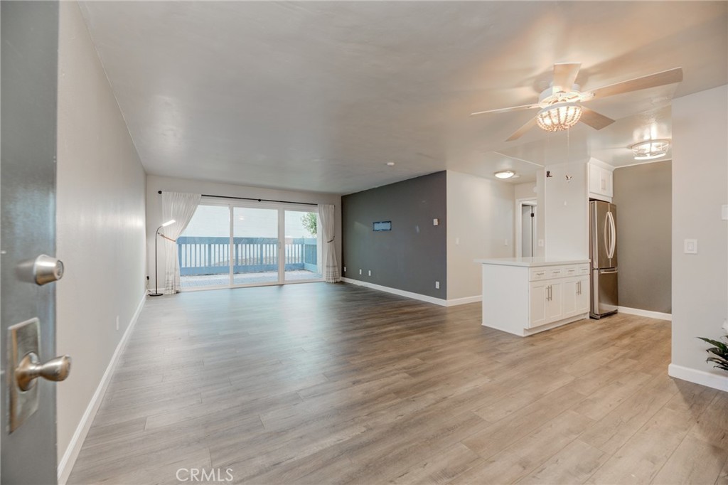 605 S Prospect Avenue 106, Redondo Beach, CA 90277
