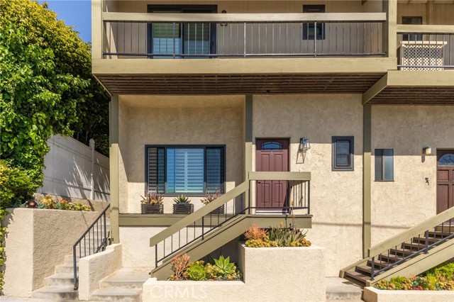 Detail Gallery Image 1 of 35 For 1501 Artesia Bld #5,  Manhattan Beach,  CA 90266 - 2 Beds | 3 Baths