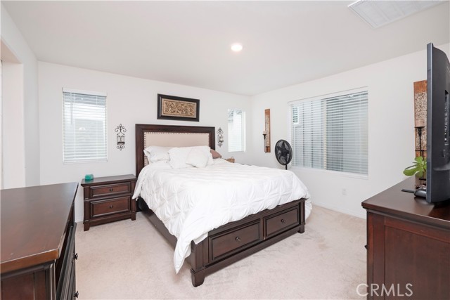 Detail Gallery Image 25 of 69 For 16657 Snowdrop Ln #2,  Fontana,  CA 92336 - 4 Beds | 3 Baths