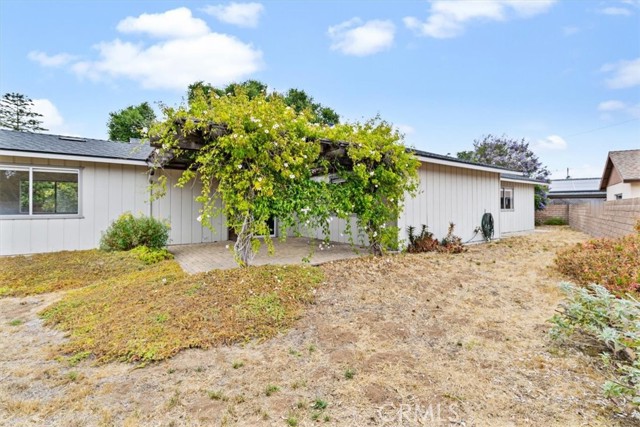 155 Walnut Street, Arroyo Grande CA: https://media.crmls.org/medias/6a11f13a-f2af-48cd-85bb-acd142be3a10.jpg