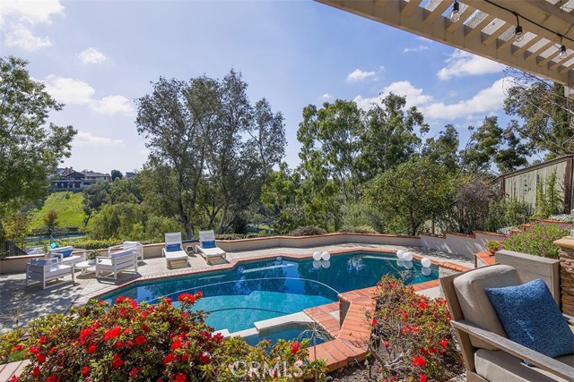 Detail Gallery Image 2 of 35 For 25372 Spotted Pony Ln, Laguna Hills,  CA 92653 - 4 Beds | 3/1 Baths