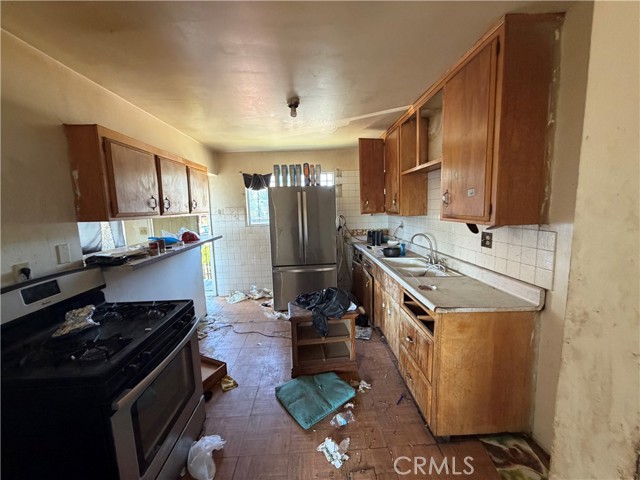 Detail Gallery Image 5 of 10 For 1431 Alamitos Ave, Long Beach,  CA 90813 - – Beds | – Baths