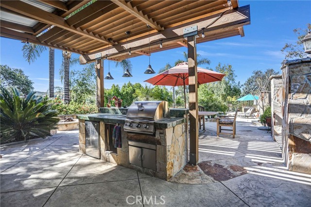 10345 McBroom Street, Sunland CA: https://media.crmls.org/medias/6a149a53-8214-4c6e-a265-52dd6e967871.jpg