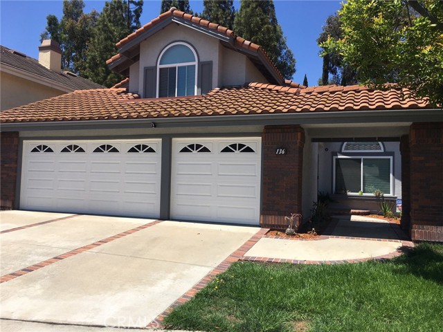 136 S Amberwood St, Orange, CA 92869