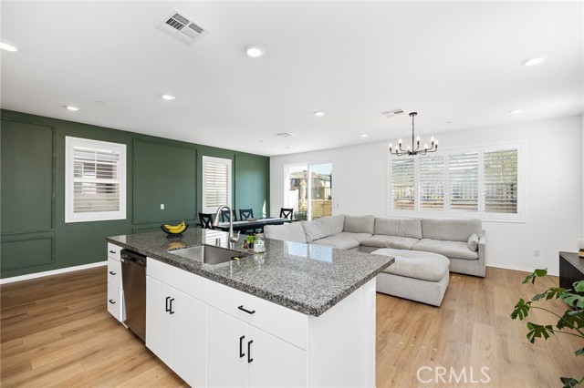 Detail Gallery Image 14 of 53 For 30198 Adrift, Menifee,  CA 92584 - 5 Beds | 3 Baths