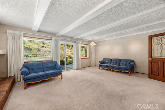 5409 Willowick Circle, Anaheim Hills CA: https://media.crmls.org/medias/6a15c031-3811-43e8-ac00-570ff473876b.jpg