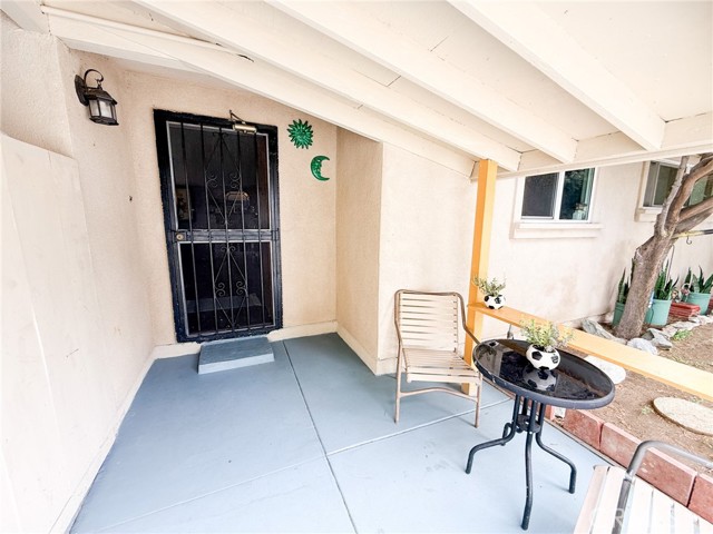 6712 La Jolla, Riverside CA: https://media.crmls.org/medias/6a1660a0-d047-4c01-b63a-ddfdfb5fece3.jpg