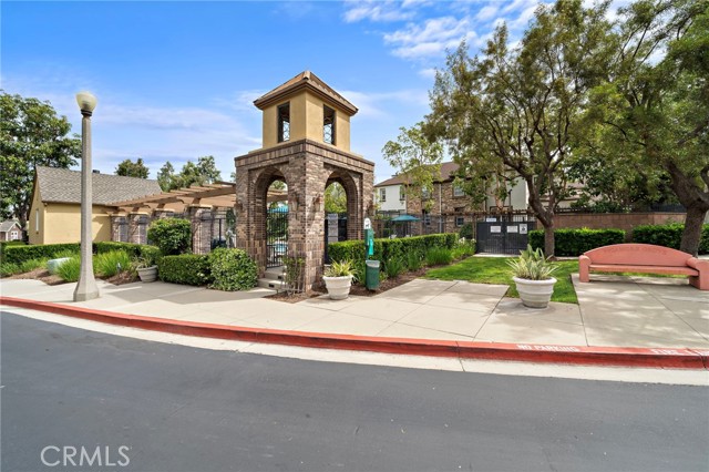 Image 29 of 40 For 25 Harwick Court