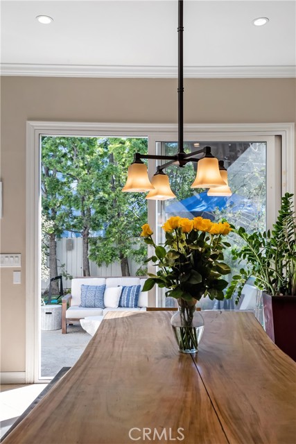 3619 Laurel Avenue, Manhattan Beach, California 90266, 4 Bedrooms Bedrooms, ,4 BathroomsBathrooms,Residential,Sold,Laurel,SB22045934