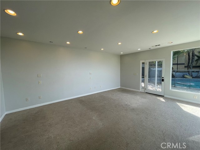 Detail Gallery Image 30 of 40 For 1911 Kings Rd, Newport Beach,  CA 92663 - 4 Beds | 3/1 Baths