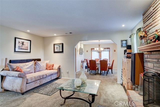 Detail Gallery Image 6 of 38 For 35621 Epple St, Murrieta,  CA 92563 - 4 Beds | 3/1 Baths