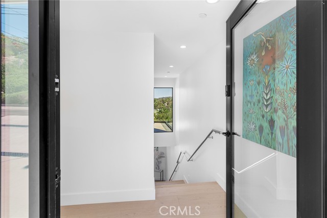 5134 Medina Road, Woodland Hills CA: https://media.crmls.org/medias/6a182137-46ca-41b6-bba4-52fe2c81ba63.jpg