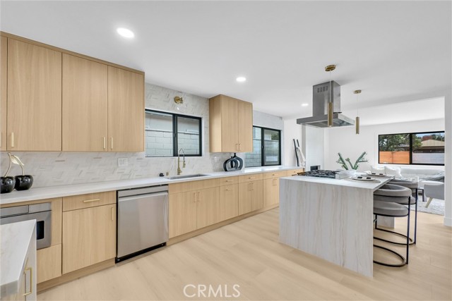 Image 26 of 51 For 13682 Carroll