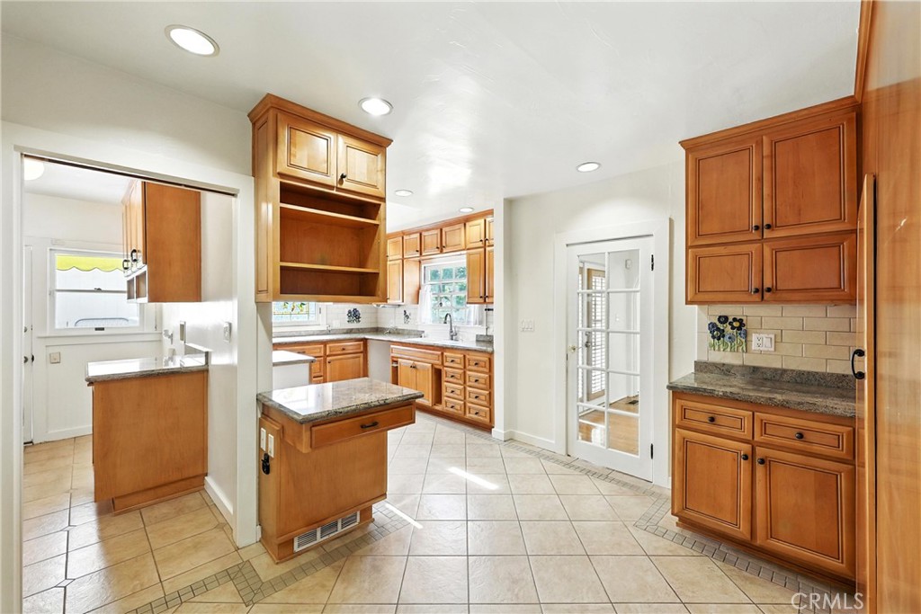 MLS #MB25152478 img 21