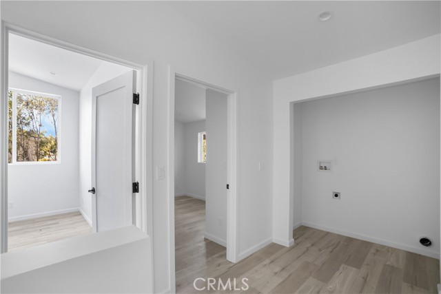 Detail Gallery Image 6 of 10 For 20538 Enadia Way, Winnetka,  CA 91306 - 4 Beds | 2 Baths