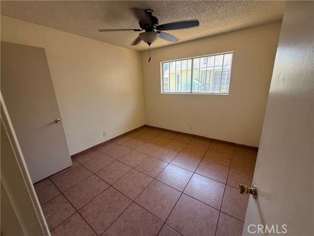 Detail Gallery Image 5 of 12 For 105 Orange Ave, Chowchilla,  CA 93610 - 3 Beds | 2 Baths