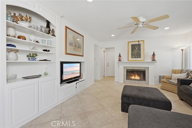 Detail Gallery Image 21 of 58 For 39710 Almansa Ct, Murrieta,  CA 92562 - 4 Beds | 2/1 Baths