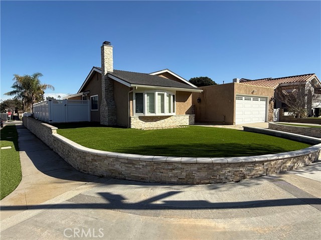 Detail Gallery Image 2 of 10 For 20002 Tomlee, Torrance,  CA 90503 - 4 Beds | 2 Baths