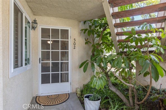 502 Charles Street, Moorpark CA: https://media.crmls.org/medias/6a1e3224-b0ae-4d26-ac0d-9c5e24e6c0b5.jpg