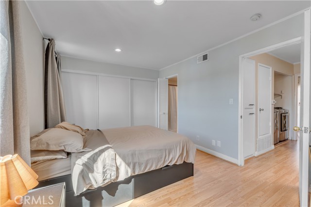 Detail Gallery Image 26 of 50 For 21040 Parthenia #25,  Canoga Park,  CA 91304 - 2 Beds | 2/1 Baths