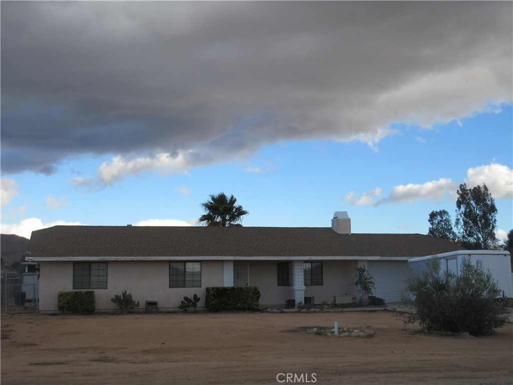 16819 Central Road, Apple Valley, CA 92307