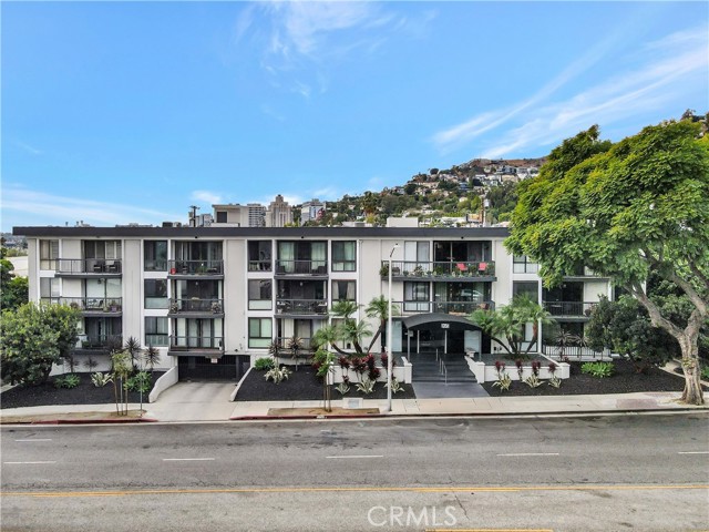 Detail Gallery Image 1 of 44 For 1351 N Crescent Heights Bld #308,  West Hollywood,  CA 90046 - 3 Beds | 2 Baths