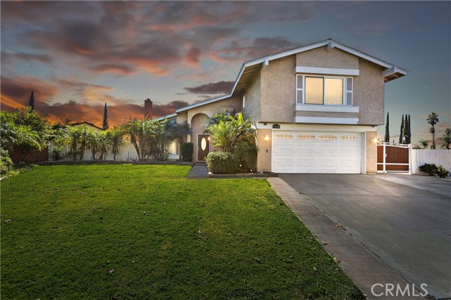 Detail Gallery Image 1 of 1 For 12742 Dickens Ct, Grand Terrace,  CA 92313 - 4 Beds | 2/1 Baths