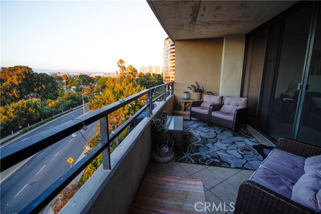 Detail Gallery Image 5 of 69 For 4316 Marina City Dr. #231,  Marina Del Rey,  CA 90292 - 2 Beds | 2 Baths