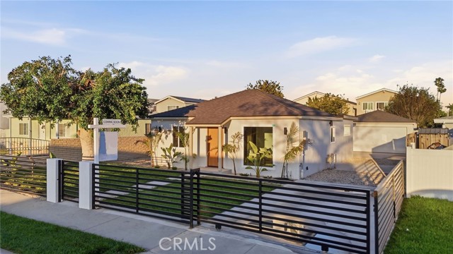 Detail Gallery Image 2 of 20 For 14806 Firmona, Lawndale,  CA 90260 - 3 Beds | 2 Baths