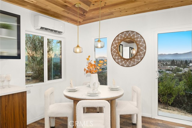 Detail Gallery Image 11 of 23 For 304 W Graves Ave, Monterey Park,  CA 91754 - 2 Beds | 1/1 Baths