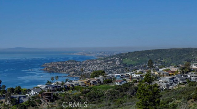 Detail Gallery Image 4 of 25 For 751 Bolsana, Laguna Beach,  CA 92651 - 4 Beds | 3/1 Baths