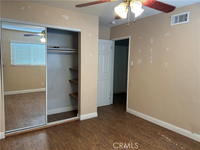 Detail Gallery Image 9 of 35 For 3681 Chateau Ct, Riverside,  CA 92505 - 3 Beds | 2 Baths