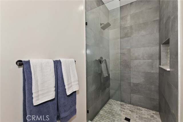 1215 Valley View Drive, Big Bear City CA: https://media.crmls.org/medias/6a232f31-adab-44a8-ba2c-0f944f0cf30d.jpg