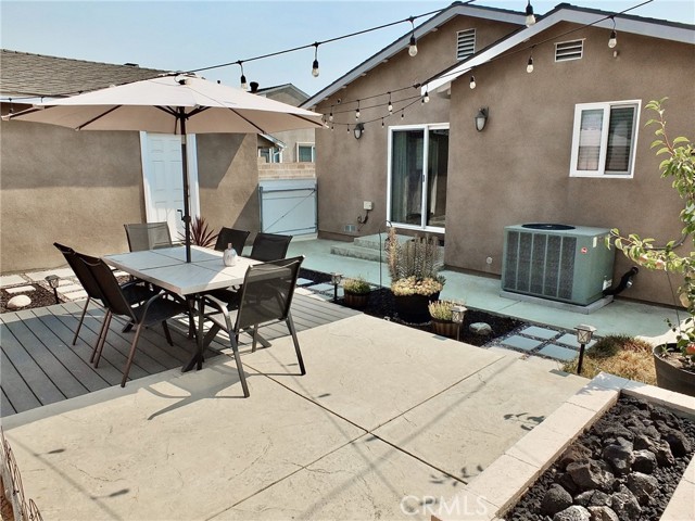 4513 N Paramount Boulevard, Lakewood CA: https://media.crmls.org/medias/6a240bfa-dd22-497c-b03b-6dd93aa01f3b.jpg