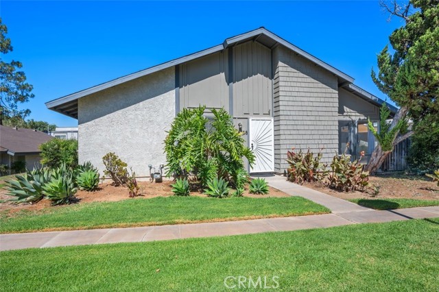 6258 Avenue Juan Diaz, Jurupa Valley CA: https://media.crmls.org/medias/6a256dce-ed99-4fe1-9934-a128979cd1c4.jpg
