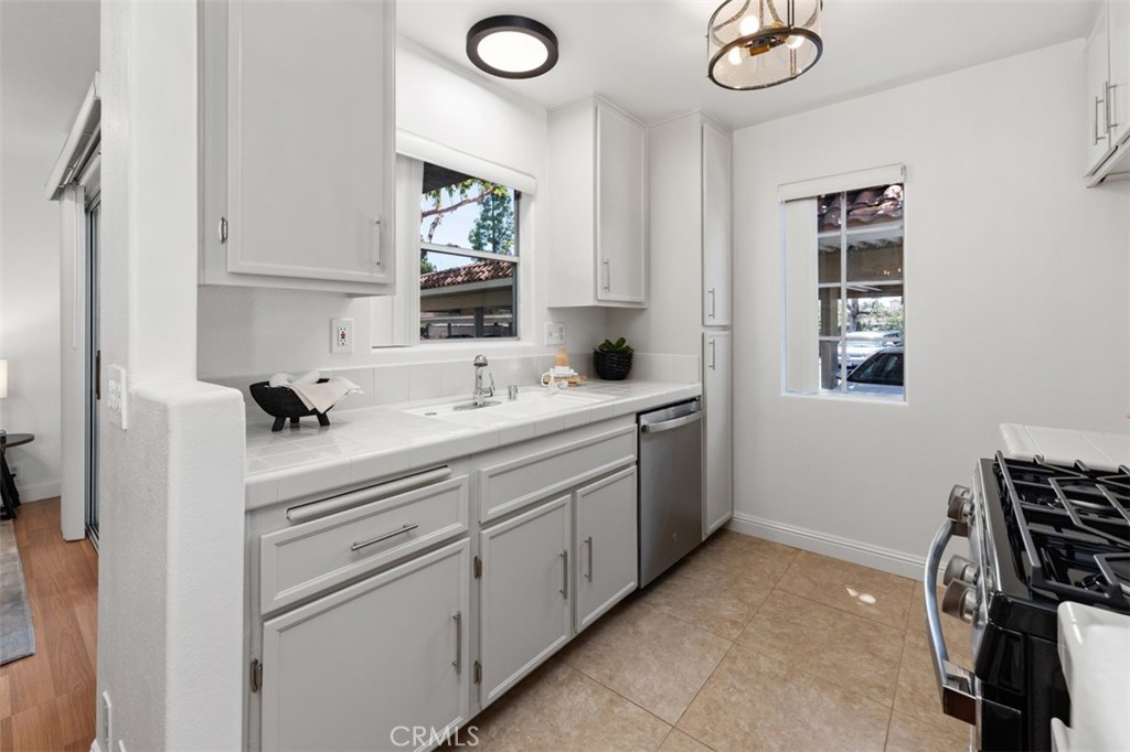 10710 Aderman Ave - photo 18