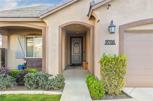 Detail Gallery Image 3 of 59 For 9705 Dutchman Peak, Bakersfield,  CA 93311 - 4 Beds | 3 Baths