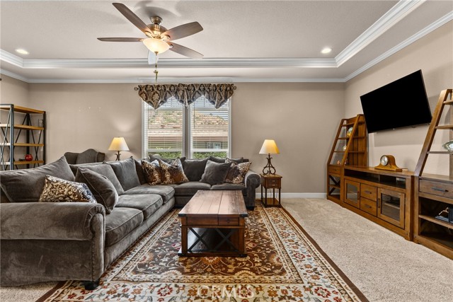 15455 Glenoaks, 481 photo 12