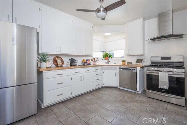 Detail Gallery Image 7 of 26 For 464 W Columbia Ave, Pomona,  CA 91768 - 3 Beds | 2 Baths