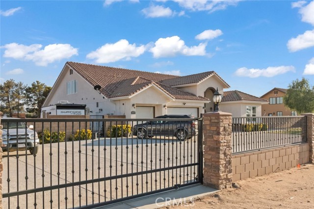 1532 W Avenue N, Palmdale CA: https://media.crmls.org/medias/6a2829a1-8b95-419c-8159-6b157a676b23.jpg