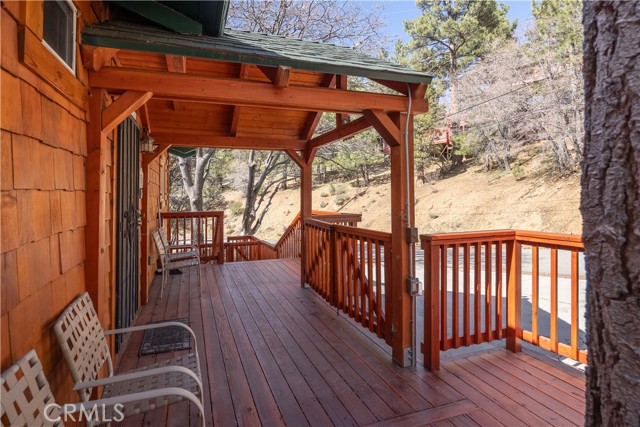 43897 Yosemite Drive, Big Bear Lake CA: https://media.crmls.org/medias/6a284a7a-e4e3-444c-b128-4502b6c95147.jpg