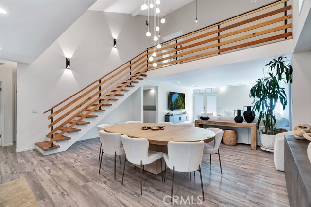Detail Gallery Image 11 of 42 For 4974 Canoga Ave, Woodland Hills,  CA 91364 - 4 Beds | 4 Baths
