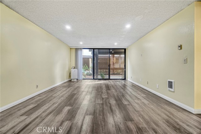 Detail Gallery Image 5 of 46 For 8650 Gulana #C1056,  Playa Del Rey,  CA 90293 - 2 Beds | 2 Baths