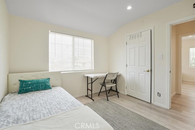 18352 Bessemer Street, Tarzana CA: https://media.crmls.org/medias/6a28bce6-8f66-4e6d-8632-8cc931e5f289.jpg