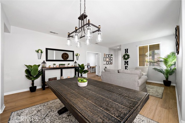 Detail Gallery Image 5 of 42 For 27286 Wedgewood Way, Murrieta,  CA 92562 - 4 Beds | 2 Baths