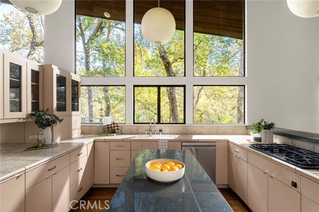 Detail Gallery Image 5 of 73 For 3690 Keefer, Chico,  CA 95973 - 4 Beds | 2/1 Baths