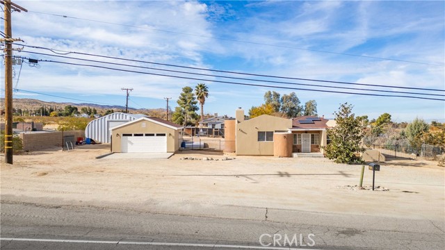 Detail Gallery Image 2 of 30 For 34005 Longview Rd, Pearblossom,  CA 93553 - 4 Beds | 2 Baths