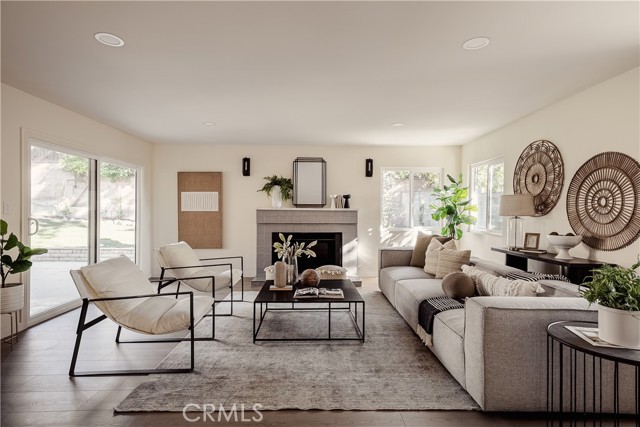 Detail Gallery Image 12 of 30 For 6245 Mayfield, La Crescenta,  CA 91214 - 3 Beds | 2 Baths