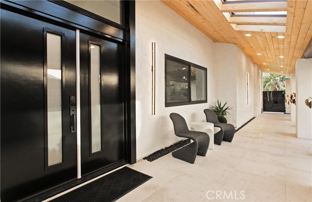 Image 2 of 27 For 10 White Water Drive