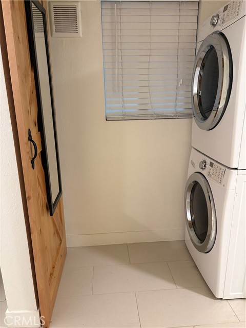 Detail Gallery Image 28 of 36 For 418 #a E Oceanfront, Newport Beach,  CA 92661 - 3 Beds | 2 Baths